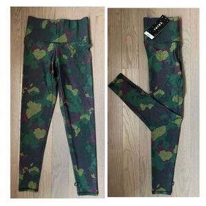 Terez Green Multi-colored camouflage leggings NWT